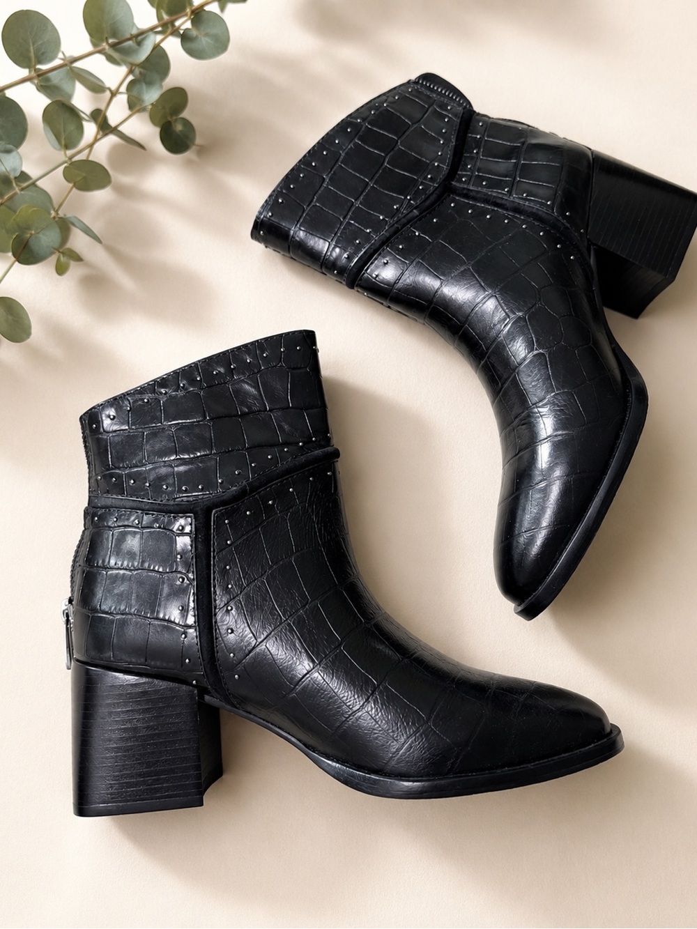 Donald Pliner Gemini Bootie Women's, Size 7 M, Color Black New Without Box